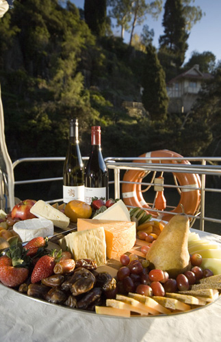 Featuring Tamar Valley Wine and Tasmanian Cheese from Ashgrove and Tasmanian Heritage